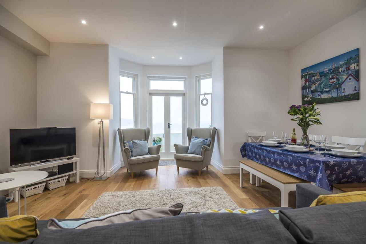 Sea Legs - 2 Bedroom Apartment - Tenby Kültér fotó