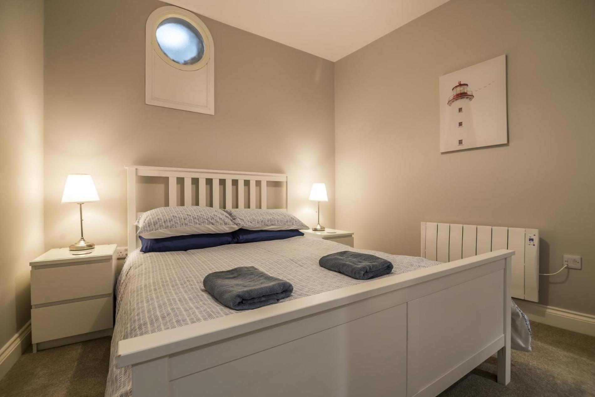 Sea Legs - 2 Bedroom Apartment - Tenby Kültér fotó