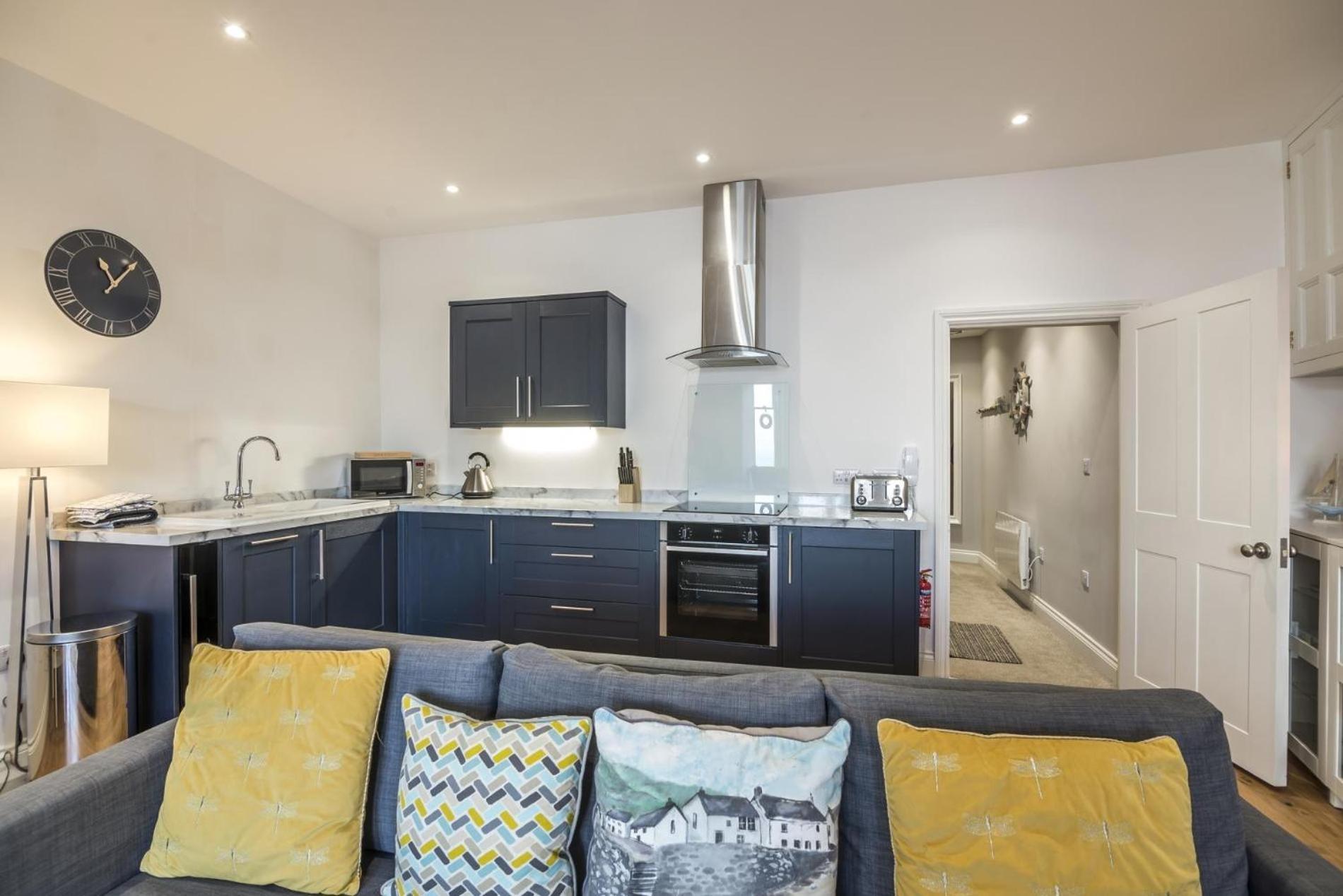 Sea Legs - 2 Bedroom Apartment - Tenby Kültér fotó